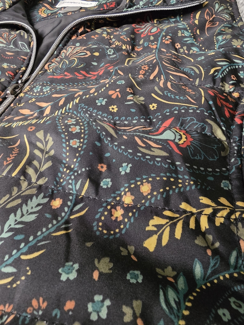 Christopher & Banks Black Paisley Quilted Vest Full Zip Pockets Womens L - Picture 3 of 6